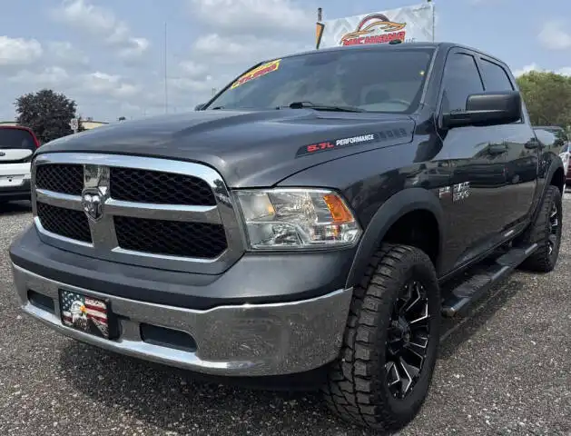2016 RAM 1500 ST Crew Cab 4x4 5'7" Box's photo