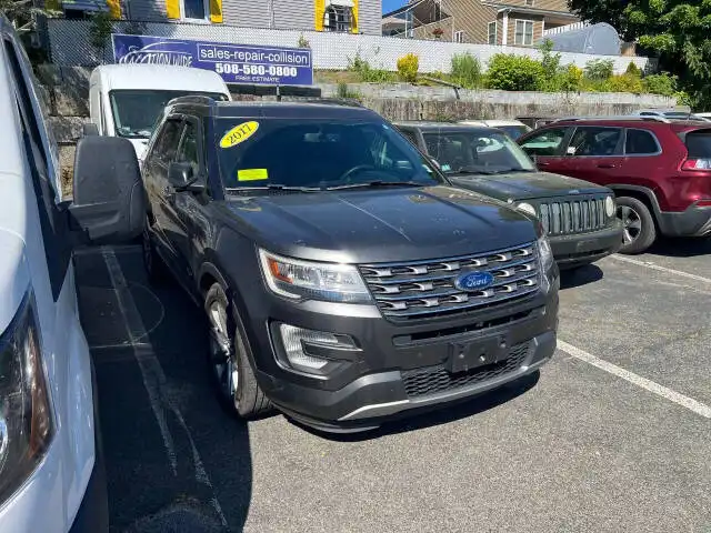 2017 Ford Explorer Limited 4WD's photo