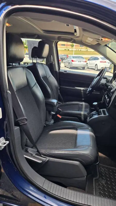 2014 Jeep Compass Latitude 4X4 photo 5