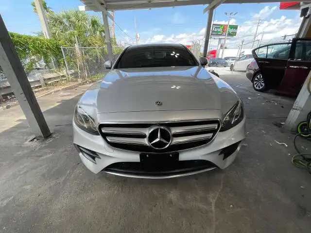 2019 Mercedes-Benz E-Class E300's photo