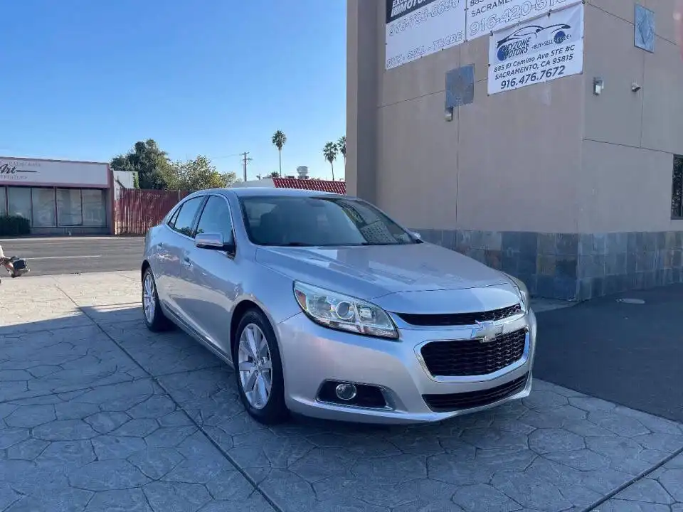 2015 Chevrolet Malibu 2LT's photo