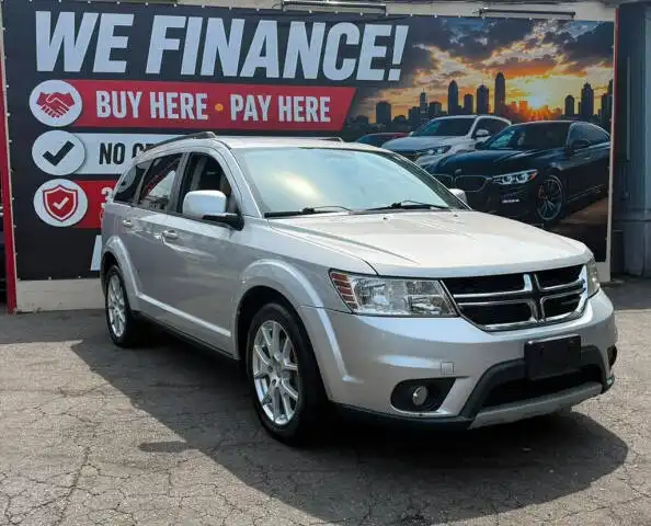 2013 Dodge Journey SXT FWD's photo