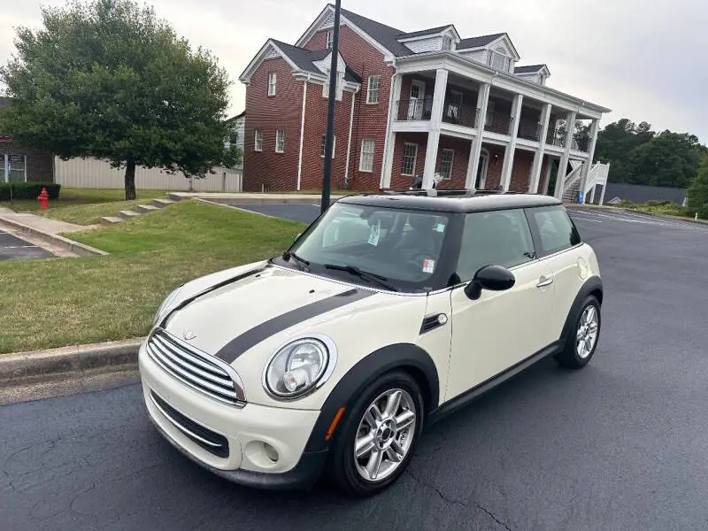 2012 MINI Cooper Base photo 4