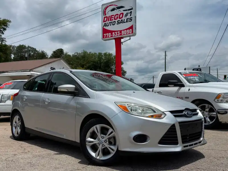 2013 Ford Focus 5 Door Hatch SE's photo