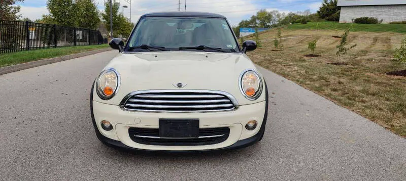 2012 MINI Cooper Base photo 3