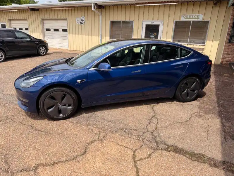2019 Tesla Model 3 Standard Range's photo