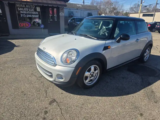 2011 MINI Cooper Base photo 1