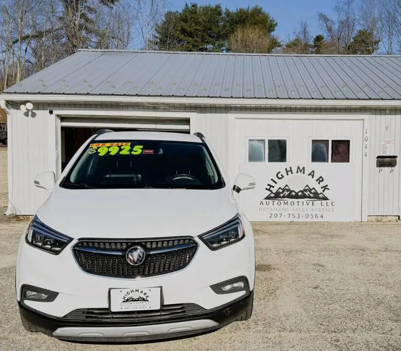 2020 Buick Encore Essence's photo