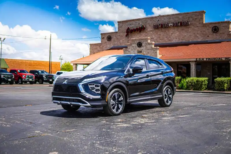 2024 Mitsubishi Eclipse Cross SE S-AWC's photo