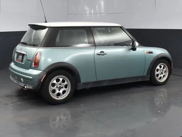 2002 MINI Cooper Cooper photo 3