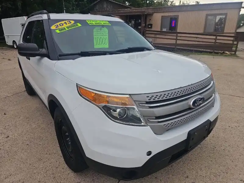 2013 Ford Explorer Base 4WD's photo
