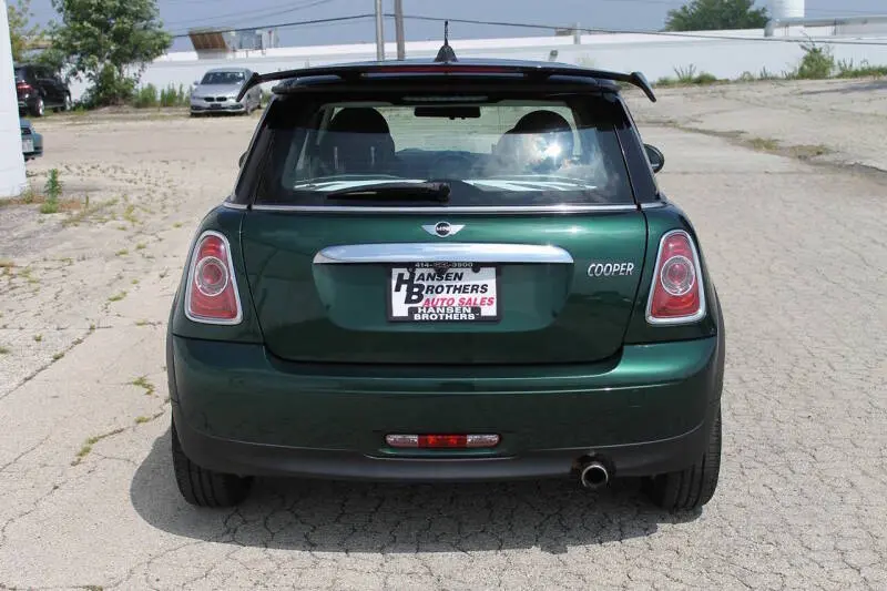 2011 MINI Cooper Base photo 5