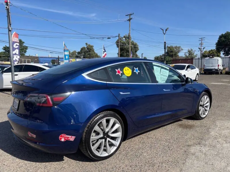 2018 Tesla Model 3 Long Range photo 5