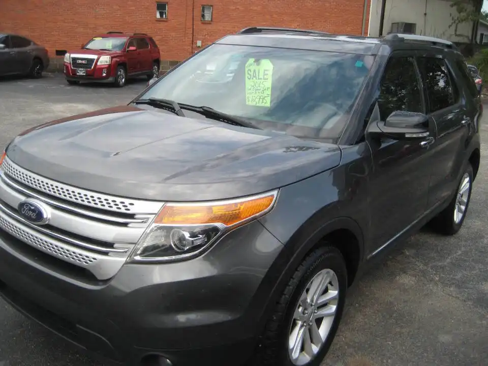 2015 Ford Explorer XLT 4x4's photo