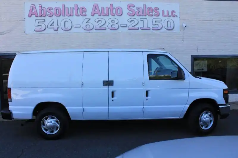 2013 Ford E-Series E-250 Van's photo