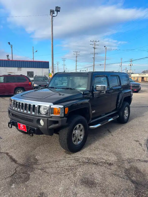 2006 Hummer H3 SUV's photo