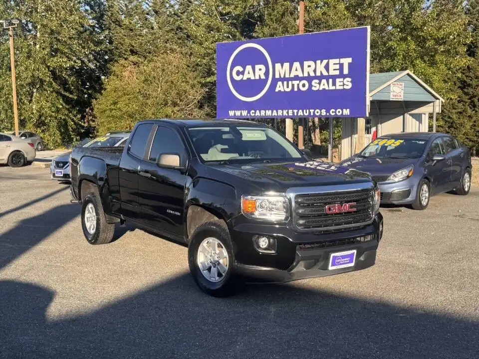 2017 GMC Canyon Base 2WD Extended Cab's photo