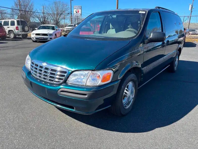 2000 Chevrolet Venture's photo