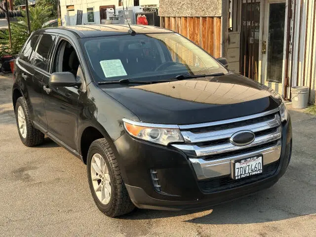 2013 Ford Edge SE photo 3