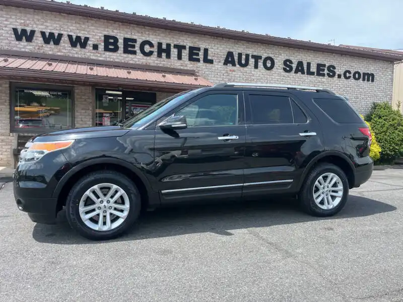 2015 Ford Explorer XLT 4x4's photo