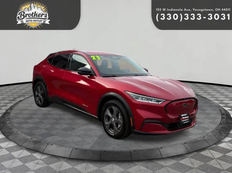 2023 Ford Mustang-Mach-e Select photo 3