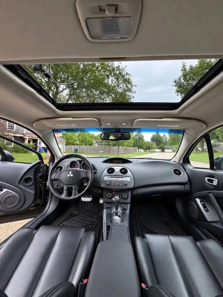 2012 Mitsubishi Eclipse SE Auto photo 5