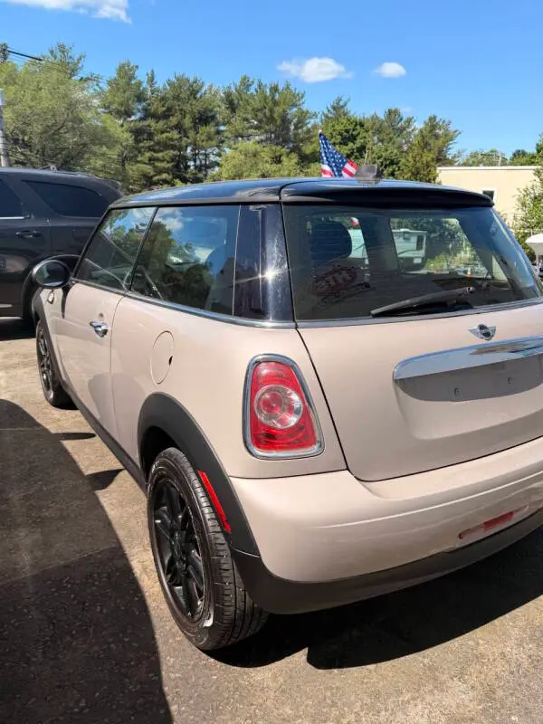 2012 MINI Cooper Base photo 5