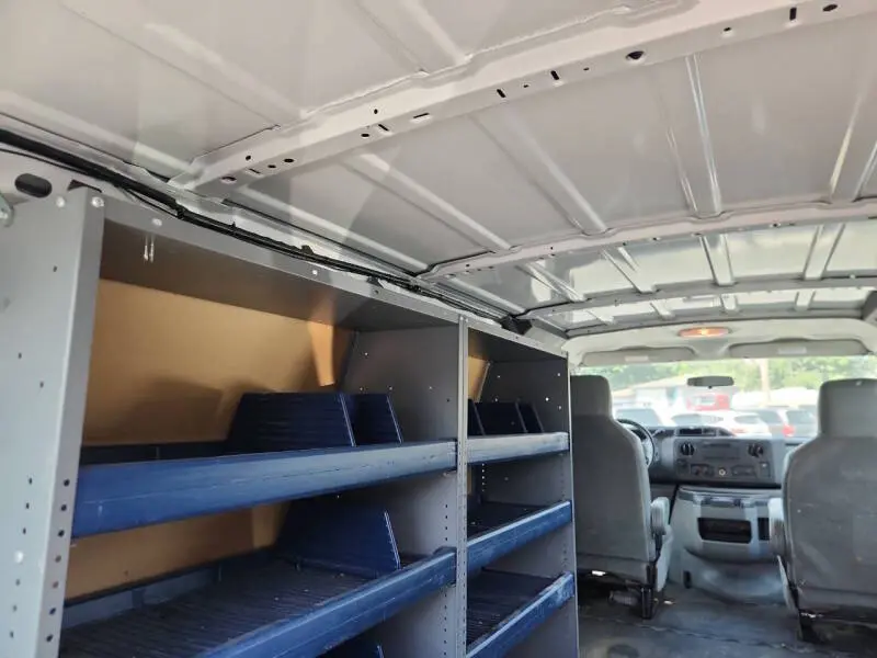 2012 Ford E-Series E-150 Van photo 4