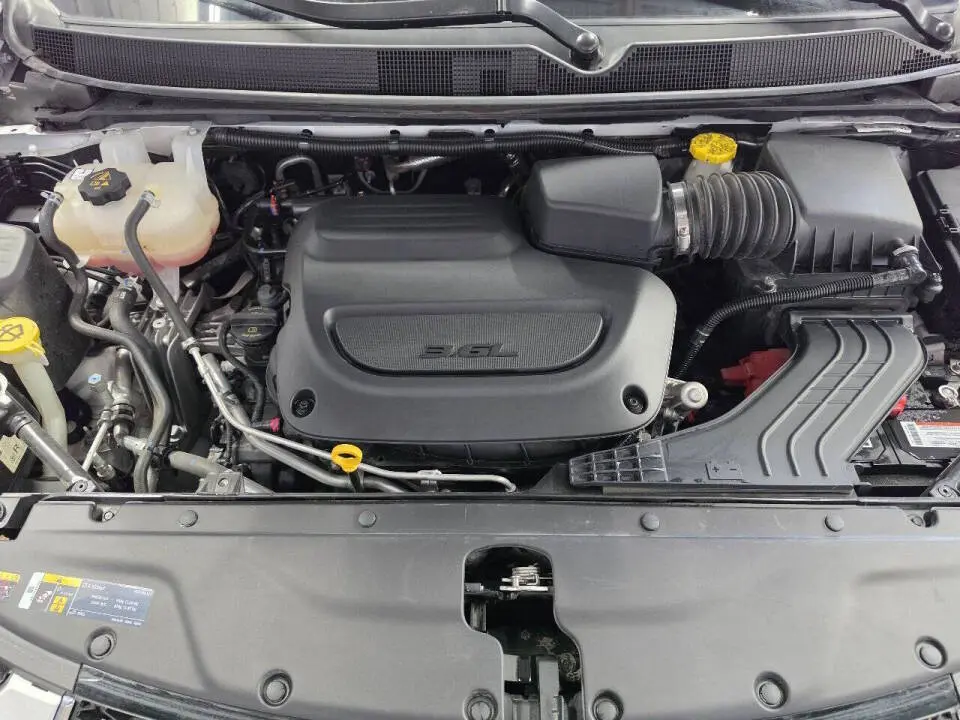 2026 Chrysler Pacifica Select photo 5