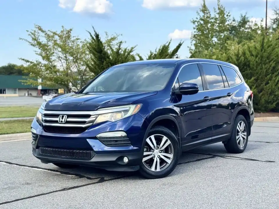2016 Honda Pilot EX 2WD's photo
