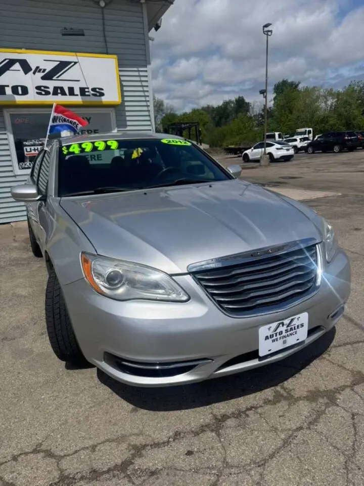 2012 Chrysler 200 LX photo 3