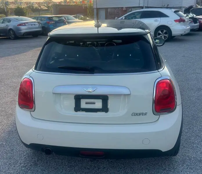 2014 MINI Cooper Base photo 5