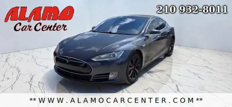 2016 Tesla Model S P90D's photo