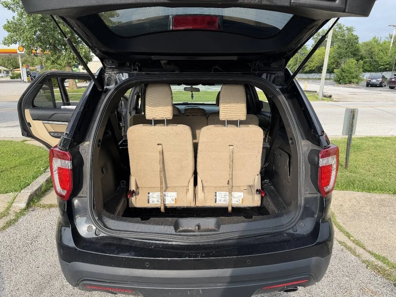 2017 Ford Explorer Base FWD photo 4