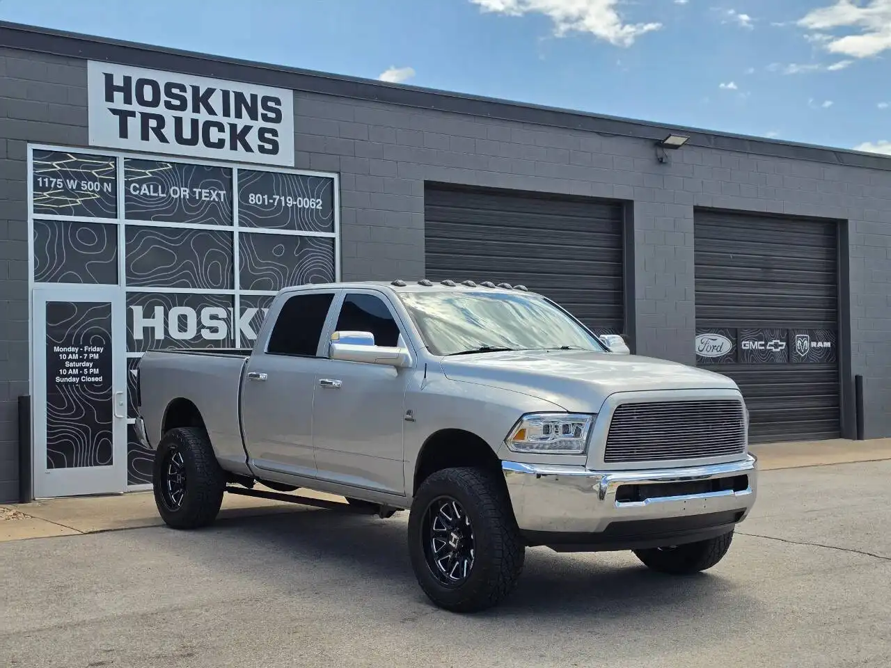 2011 RAM 2500 SLT 4X4 Crew Cab SWB's photo