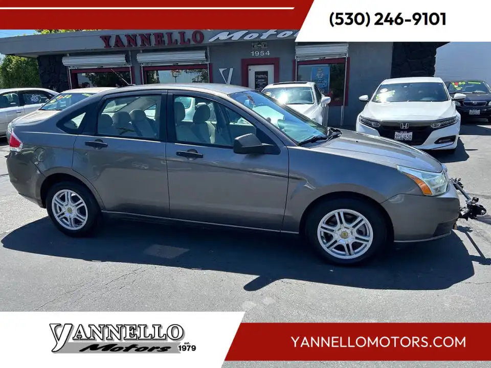 2009 Ford Focus S's photo