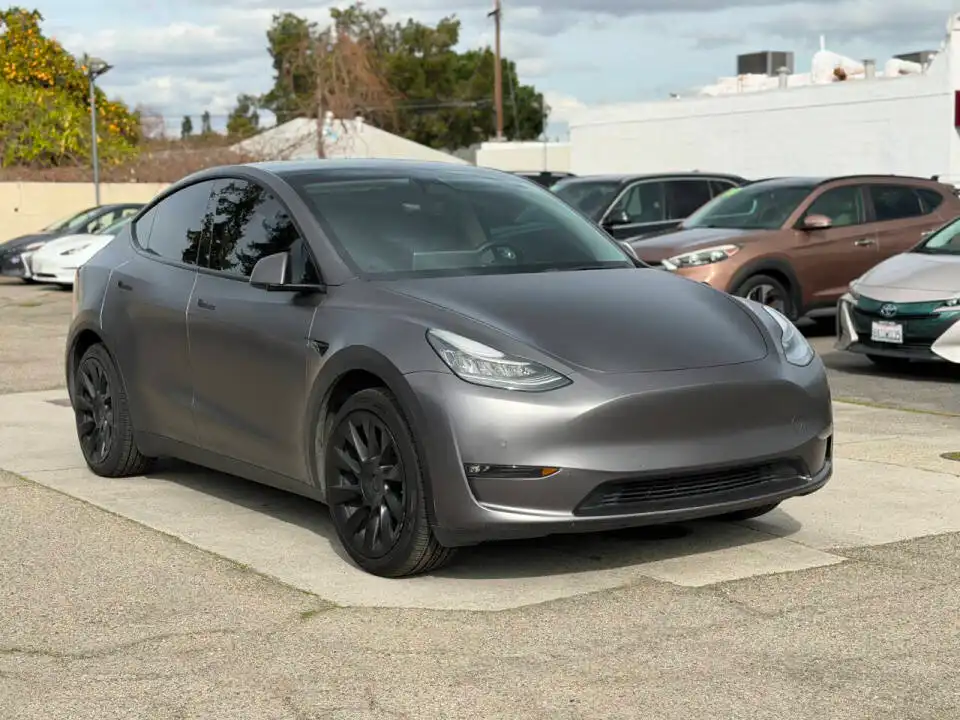 2021 Tesla Model Y Long Range Dual Motor All-Wheel Drive's photo