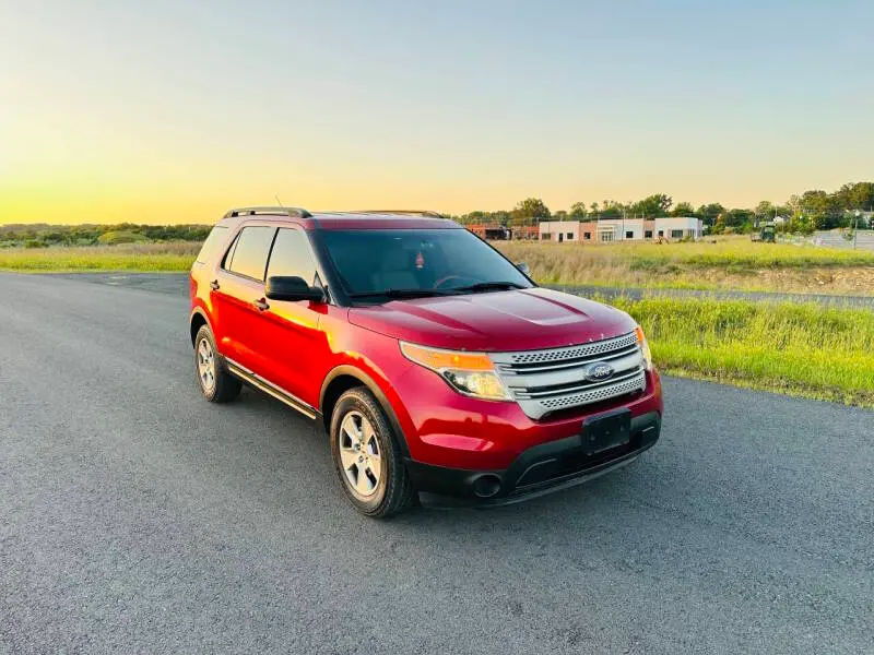 Vehicle Image 2