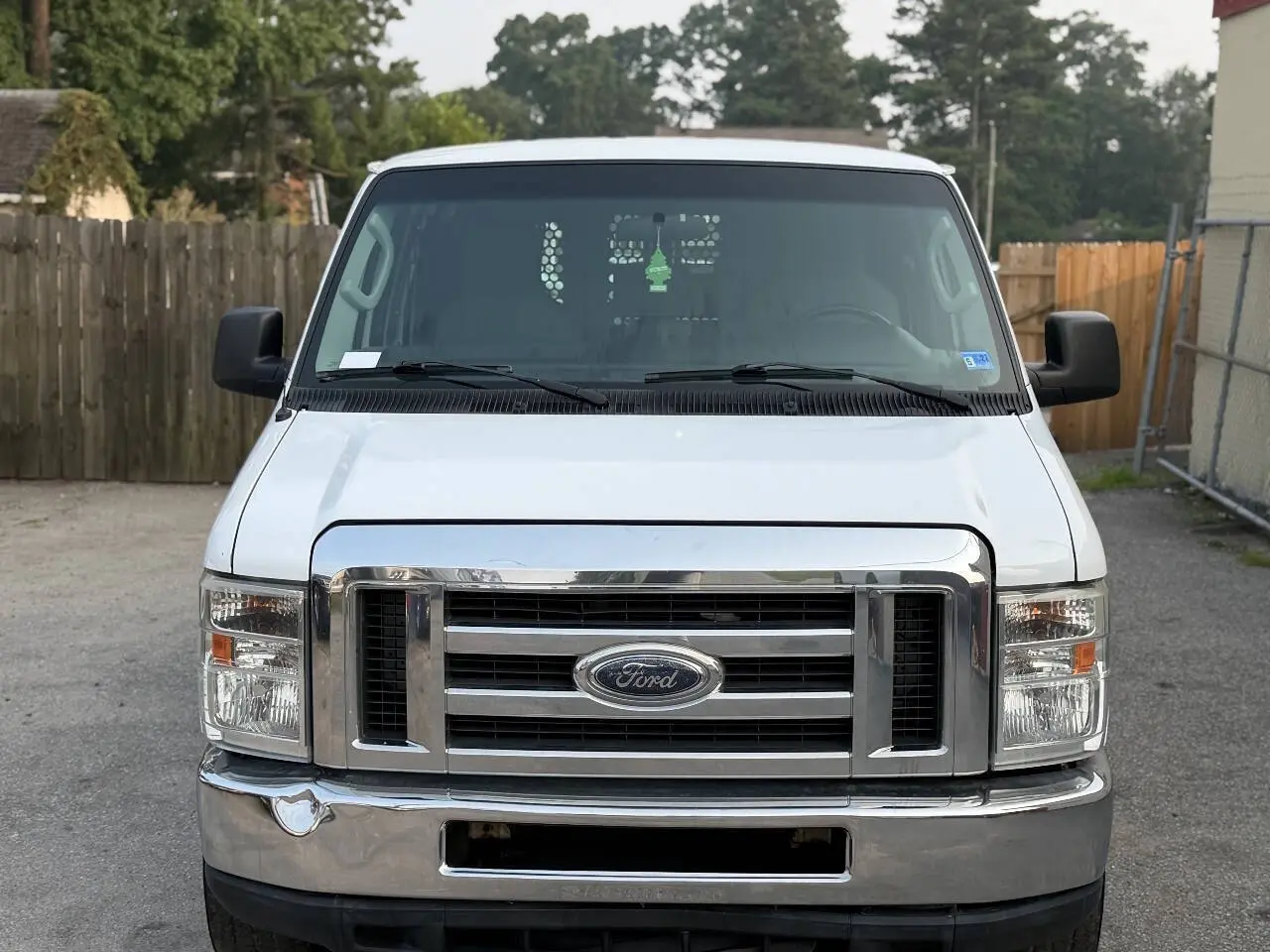 2013 Ford E-Series E-250 Van photo 4