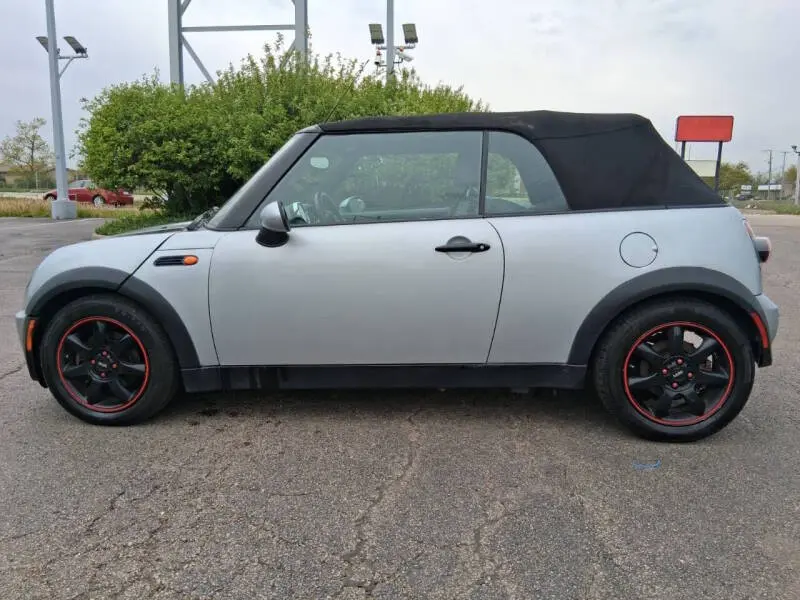 2006 MINI Cooper Base photo 4