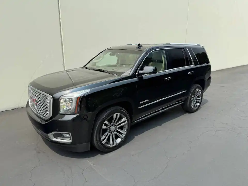 2017 GMC Yukon 4WD Denali's photo