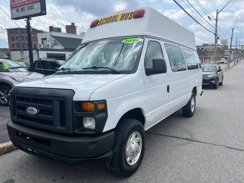 2014 Ford E-Series E-250 Extended photo 3