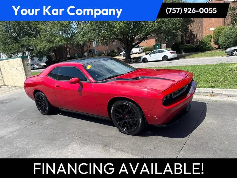 2012 Dodge Challenger SXT photo 1