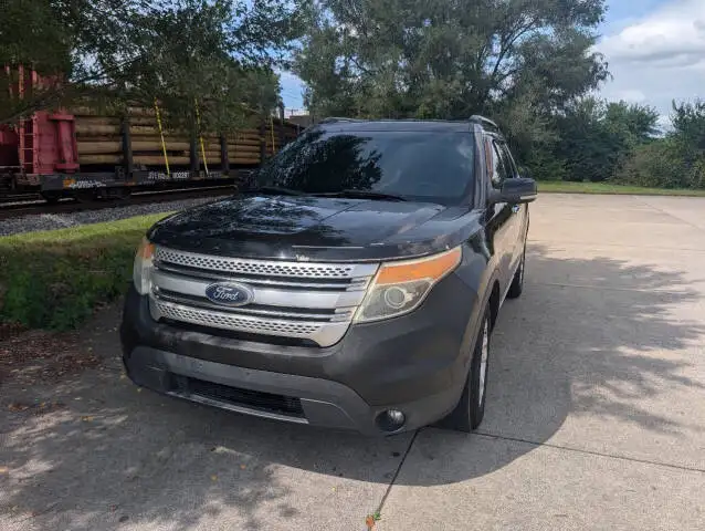2011 Ford Explorer XLT 4WD's photo
