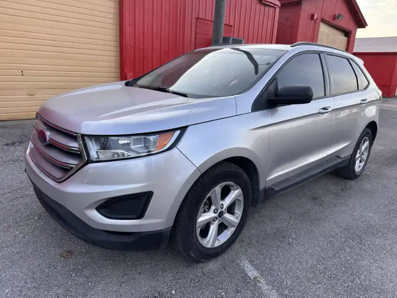 2017 Ford Edge SE's photo