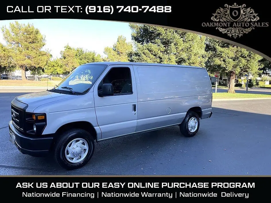 2011 Ford E-Series E-150 Van photo 5