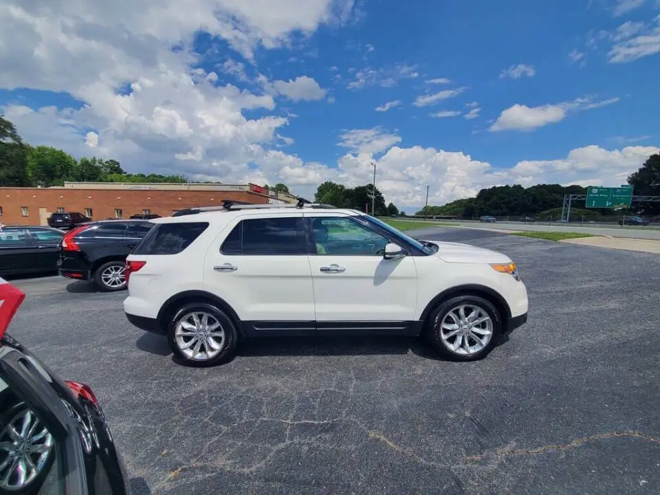2015 Ford Explorer Limited photo 4