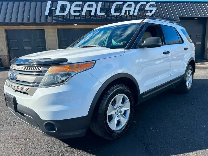 2013 Ford Explorer Base 4x4 photo 1