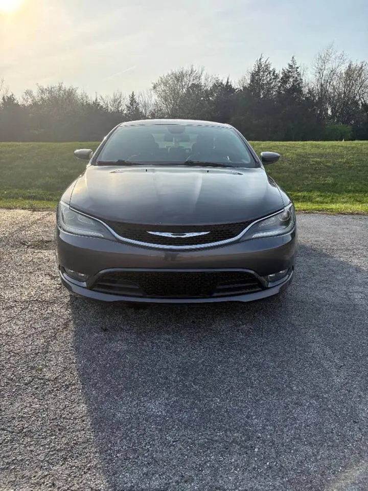 2015 Chrysler 200 Limited photo 4
