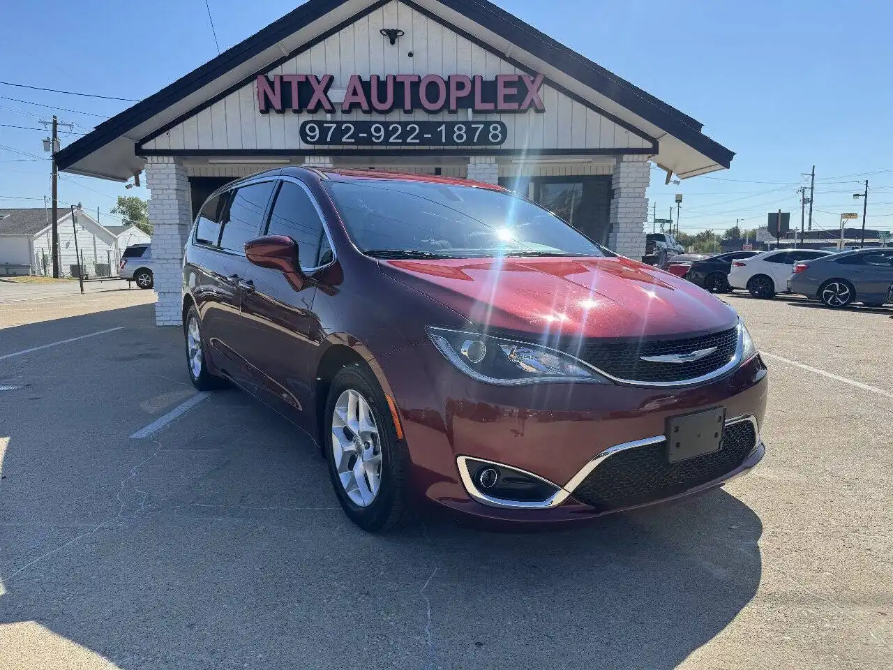 2018 Chrysler Pacifica Touring Plus's photo